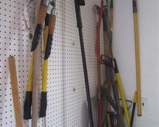 GARDENING TOOLS