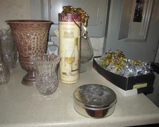 BALLOONS WEIGHTS AND VASES