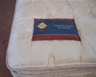QUEEN SIZE MATTRESS SET