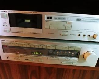 Vintage Yamaha R-70 Natural Sound. AM/FM Synthesizer Stereo Reciver