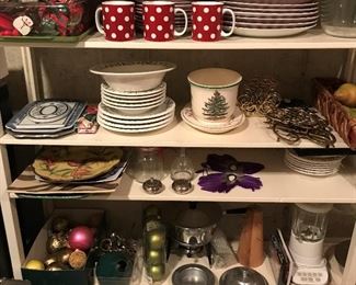 Kitchenware, dinnerware and home décor galore.