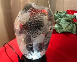 Lighted paperweight