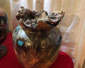Jim V. Lind Buckeye Burl hand carved vase