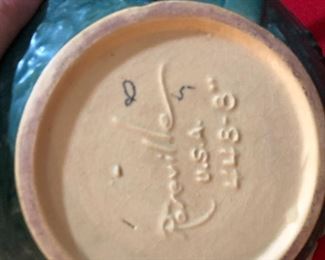 Roseville Pottery 8-8"