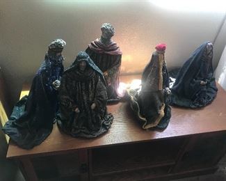 Figurines