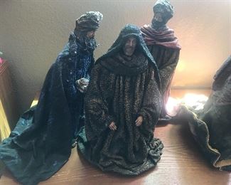 Figurines