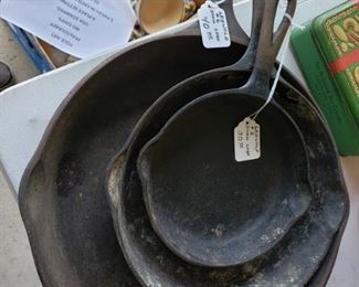 Cast Iron Skillets- need cleaned and seasoned