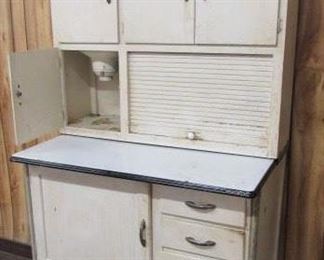 Kitchen Cabinet w/Flour Bin