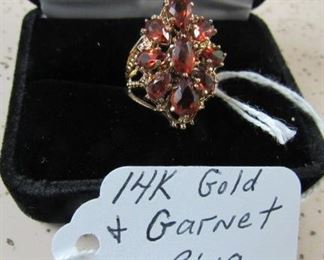 14K Gold & Garnet Ring
