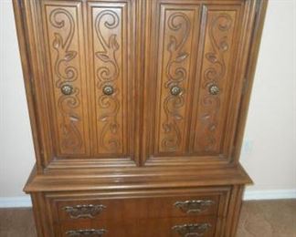 Wood dresser/wardrobe - 58"tall x 39" wide https://ctbids.com/#!/description/share/209076