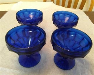 Set of 4 colbalt blue dessert cups https://ctbids.com/#!/description/share/210001