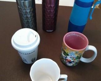 Lot of 6 pc travel/sports holders - tea/coffee cups https://ctbids.com/#!/description/share/210018