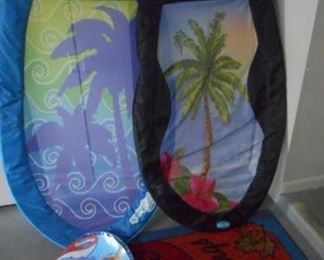 Lot of 2 spring pool floats, twist & fold to store https://ctbids.com/#!/description/share/210489