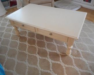 Wood cream color distressed style coffee table               https://ctbids.com/#!/description/share/210494