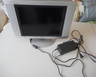 Toshiba LCD TV w/DVD player & remote, 14" screen  https://ctbids.com/#!/description/share/210651