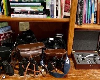 Binoculars & Cameras - Wine Tool Set