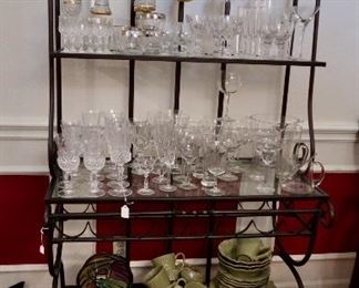 Liquor Display Shelf & Beverage Glassware