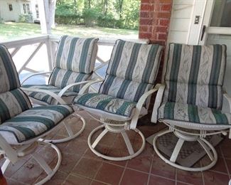 4 patio chairs