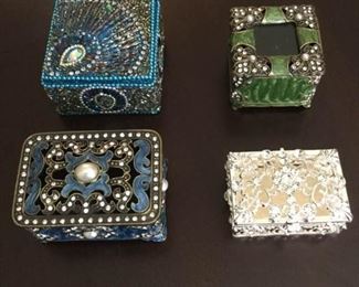 Four Jewel Boxes https://ctbids.com/#!/description/share/207459