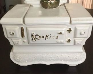 McCoy Cookie Jar https://ctbids.com/#!/description/share/207475