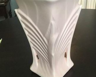 McCoy Matte Pink Art Deco Vase https://ctbids.com/#!/description/share/207474