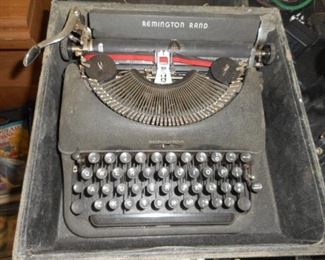 Remington Rand typwriter