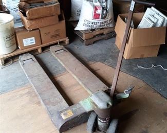 Pallet jack