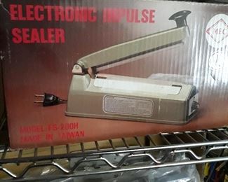 Plastic bag sealer