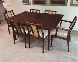 7 pc dining set with cane back chairs 1 chair as is