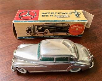 Mercedes Benz 300 car in box