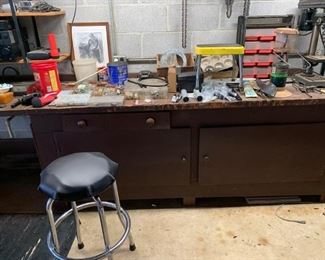#55		wood work bench w 1 drawer 2 door 115x26x34	 $75.00 
