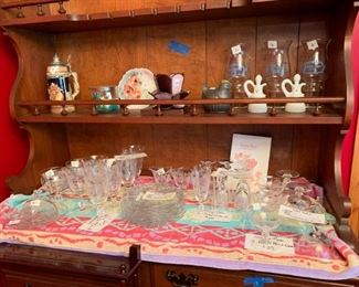 #57		Helsey Rose 7 footed mint glasses 	 $35.00 
#58		Helsey rose 9 juice glasses 	 $28.00 
#59		Heisey rose  glassware 7 salad plates	 $35.00 
#60		Heisey rose 4 tea glasses 	 $24.00 
