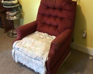 Two matching recliners