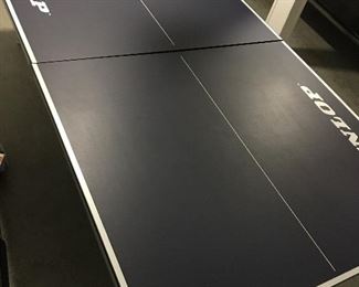 Amazing brand new never used Dunlop ping pong table .. paid $375 asking $150 