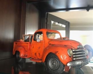 Farmers Pickup Truck by Forchino, Paris 2001, collectors series $75