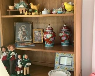 Christmas Carolers, Asian vases, holiday decor