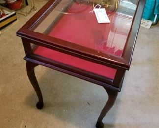 #7 glass top and side display end table w qA legs 23x18x23 $100.00