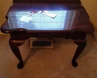 #28 QA leg end table w carve shell on front and back 27x20x21 $65.00
