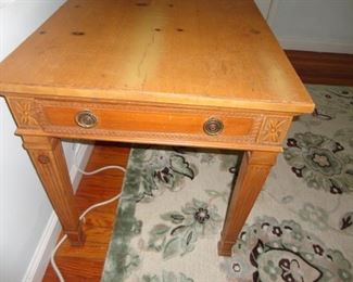 END TABLE NIGHT STAND