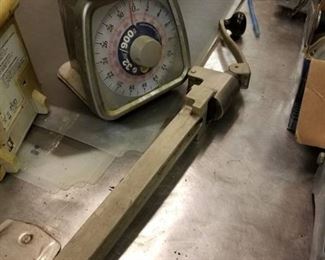 Food Scale and Commerical Can Opener