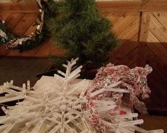 Light Up Snowflakes and Small Xmas Tree