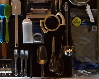 Assorted Kitchen Items