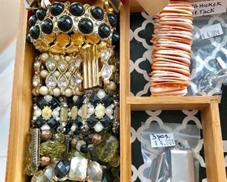 Women's and Men's Jewelry - Incl. Vintage Hickok Tie Tack