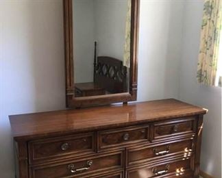 Drexel Dresser with Mirror https://ctbids.com/#!/description/share/207750