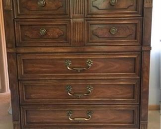 Drexel Tallboy Dresser     https://ctbids.com/#!/description/share/207758