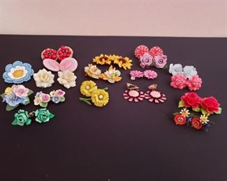 Floral Earrings https://ctbids.com/#!/description/share/207765