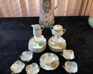 Vintage Tea Set https://ctbids.com/#!/description/share/208380