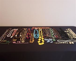 A Colorful Mix of Jewelry https://ctbids.com/#!/description/share/208411