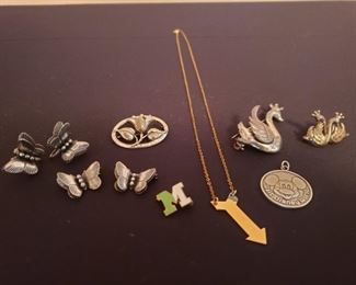 Assorted Sterling Silver Jewelry https://ctbids.com/#!/description/share/209039