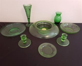 Vintage Green Glass Lot https://ctbids.com/#!/description/share/210635